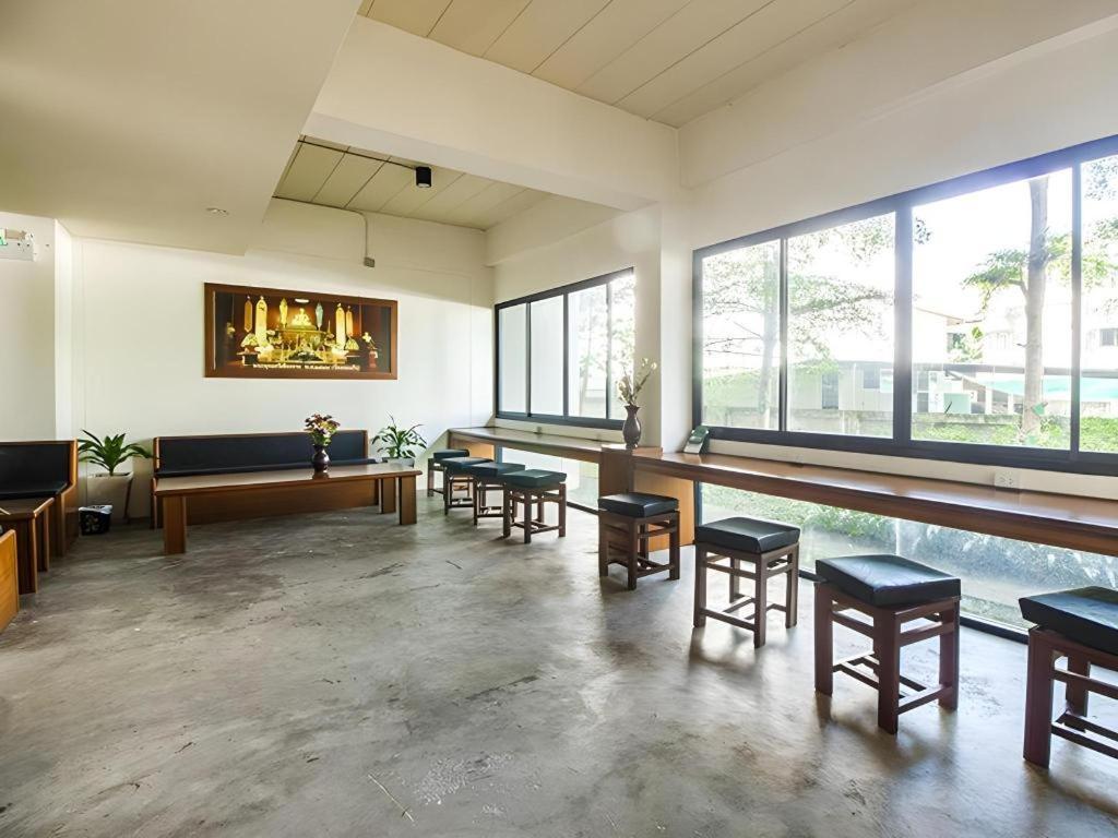 B2 Chiang Rai Boutique & Budget Esterno foto